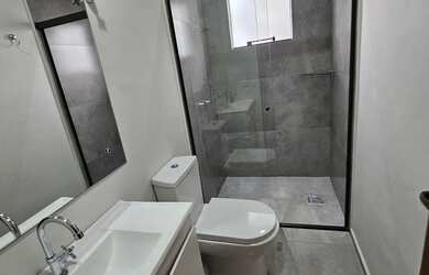 Imagem 9: Casa térrea mobiliada 2 suítes com ar condicionado, churrasqueira, lareira e pátio próximo