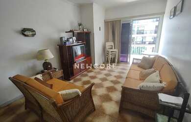 Imagem: O apartamento possui 1 Dormitório, 2 Banheiros, 1 Vaga na garagem