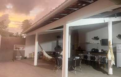 Imagem: A casa em condomínio possui 4 Dormitórios, 4 Banheiros, 4