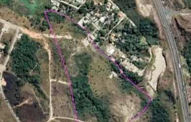 Imagem: ÁREA EM ESMERALDA/MG