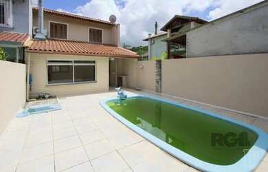 Imagem 15: Casa em Hípica. Piscina, Churrasqueira, Área de serviçoeLareira