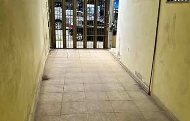 Imagem 7: ALUGO / CASA NA PRAÇA 14 / 3 MIL E CAUÇÃO DE 3500 . BEM LOCALIZADA