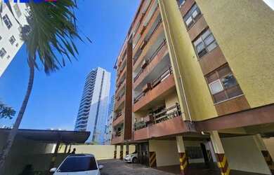 Imagem: O apartamento possui 4 Dormitórios, 5 Banheiros, 1 Vaga na