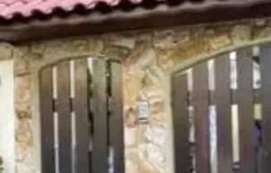 Imagem: A casa em condomínio para alugar possui 3 Dormitórios, 4 Banheiros