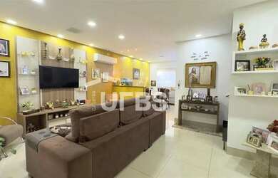 Imagem 4: Sobrado na Alameda Imbé. Churrasqueira, Área de serviço, 263m² de...