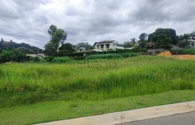 Imagem: O terreno possui 600m² de Área e está localizado em Santa