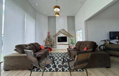 Imagem 10: Oportunidade no Ninho Verde 1, linda casa em frente ao asfalto com piscina