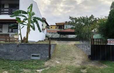 Imagem: O terreno possui 360m² de Área e está localizado em Araruama