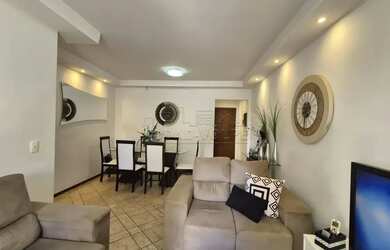 Imagem: O apartamento possui 3 Dormitórios, 2 Banheiros, 1 Vaga na