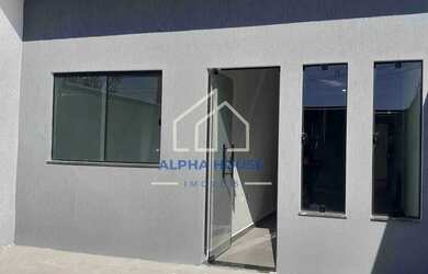 Imagem: A casa possui 3 Dormitórios, 1 Banheiro, 1 Vaga na garagem