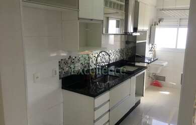 Imagem: O apartamento possui 2 Dormitórios, 1 Banheiro, 1 Vaga na garagem