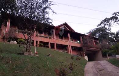 Imagem: A fazenda possui 200m² de Área e está localizado em Cézar