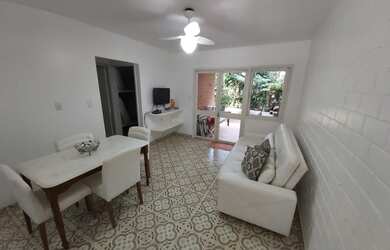 Imagem: A casa em condomínio possui 3 Dormitórios, 2 Banheiros, 2