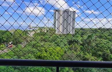 Imagem: O apartamento possui 4 Dormitórios, 5 Banheiros, 3 Vagas na