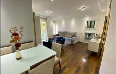 Imagem: O apartamento possui 3 Dormitórios, 1 Banheiro, 2 Vagas na