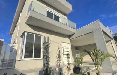 Imagem 3: Sobrado de alto padrão no condomínio Residencia Mantiqueira