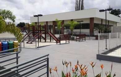 Imagem: O terreno possui 160m² de Área e está localizado em Centro