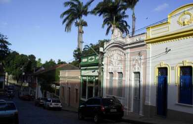 Imagem: A casa possui 5 Dormitórios, 1 Banheiro, 10m² de Área e