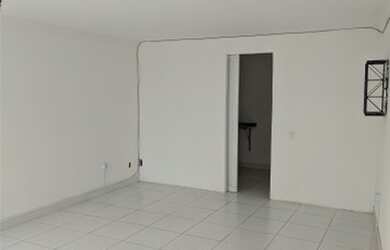 Imagem 9: ALDEOTA - LOJA - AV. HRACLITO GRAÇA N1476 LOJA 01, Aprox. 50m², W.C, Mezanino, Estacioname