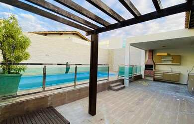 Imagem: A casa em condomínio possui 3 Dormitórios, 2 Banheiros, 2