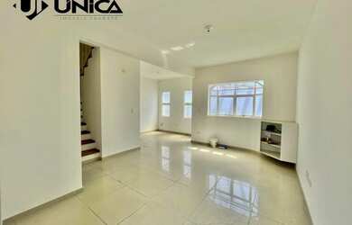 Imagem: A casa em condomínio possui 3 Dormitórios, 3 Banheiros, 2