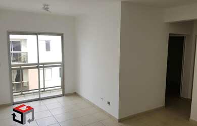 Imagem: O apartamento possui 3 Dormitórios, 1 Banheiro, 1 Vaga na garagem