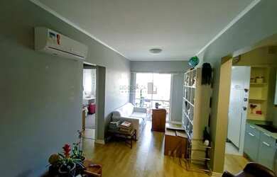 Imagem: O apartamento possui 2 Dormitórios, 2 Banheiros, 1 Vaga na