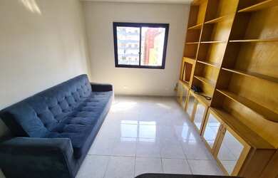 Imagem: O apartamento possui 1 Dormitório, 1 Banheiro, 1 Vaga na garagem