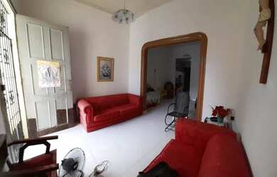 Imagem: A casa possui 3 Dormitórios, 3 Banheiros, 1 Vaga na garagem