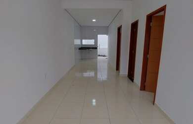 Imagem: A casa em condomínio possui 2 Dormitórios, 2 Banheiros, 2