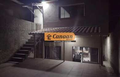 Imagem: O depósito possui 2 Vagas na garagem e 180m² de Área e está