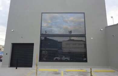 Imagem: O depósito possui 160m² de Área e está localizado em Campos