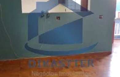 Imagem: A casa possui 3 Dormitórios, 3 Banheiros, 220m² de Área e