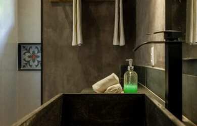 Imagem 14: CASA HORTELÃ. Piscina, Ar-condicionado, 600m² de Áreae5 Banheiros