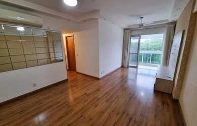 Imagem: O apartamento possui 3 Dormitórios, 2 Banheiros, 2 Vagas na