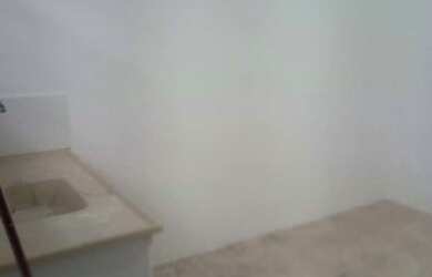 Imagem: A casa possui 1 Dormitório, 1 Banheiro, 30m² de Área e está