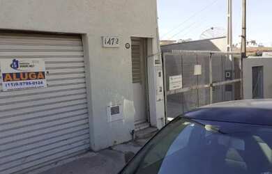 Imagem: A casa possui 3 Dormitórios, 1 Banheiro e está localizado