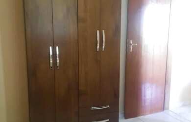 Imagem: A casa para temporada possui e está localizado em Caminho