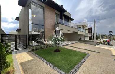 Imagem: A casa em condomínio possui 3 Dormitórios, 5 Banheiros, 4