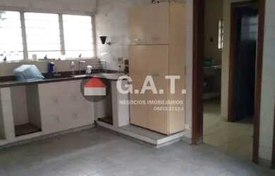 Imagem: A casa possui 2 Dormitórios, 2 Banheiros e 224m² de Área