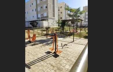 Imagem: O apartamento possui 2 Dormitórios, 1 Banheiro, 1 Vaga na garagem