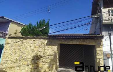 Imagem: A casa possui 2 Dormitórios, 1 Banheiro, 1 Vaga na garagem