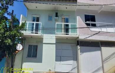 Imagem: A casa em condomínio possui 2 Dormitórios, 2 Banheiros, 5