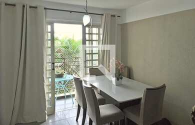 Imagem: O apartamento possui 3 Dormitórios, 2 Banheiros, 2 Vagas na