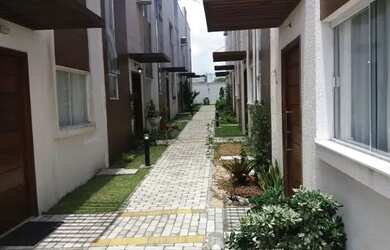 Imagem: A casa em condomínio possui 3 Dormitórios, 2 Banheiros e 1