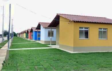 Imagem: A casa em condomínio possui 3 Dormitórios, 1 Banheiro, 1 Vaga