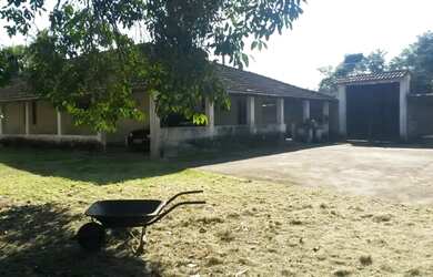 Imagem: O terreno possui 2.150m² de Área e está localizado em Guaratiba