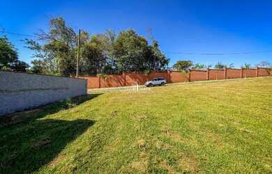 Imagem: O terreno possui 360m² de Área, Imóvel novo e está localizado