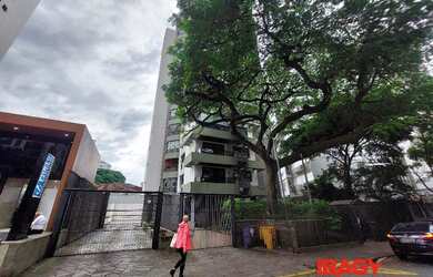 Imagem: O apartamento possui 4 Dormitórios, 3 Banheiros, 2 Vagas na