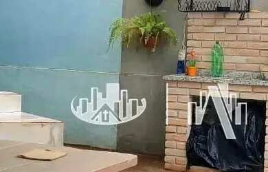 Imagem: A casa possui 3 Dormitórios, 3 Banheiros, 2 Vagas na garagem